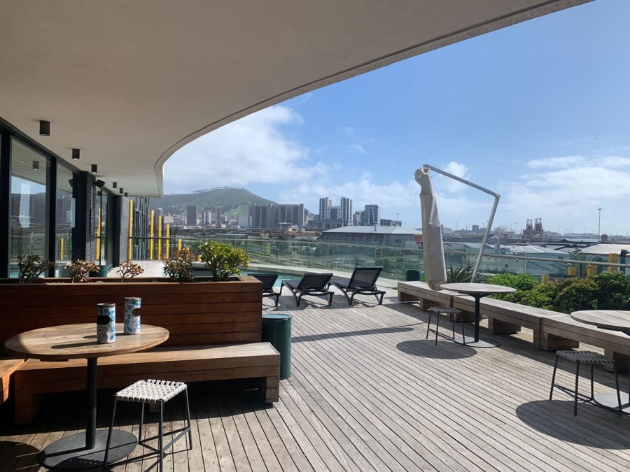 2 Bedroom Property for Sale in Woodstock Western Cape